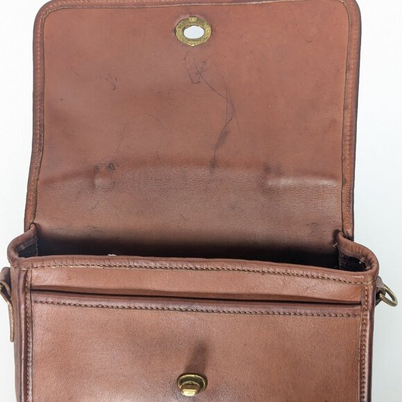 COACH Made in Italy Court Turnlock Vintage Brown Shoulder Bag - Picture 6 of 14